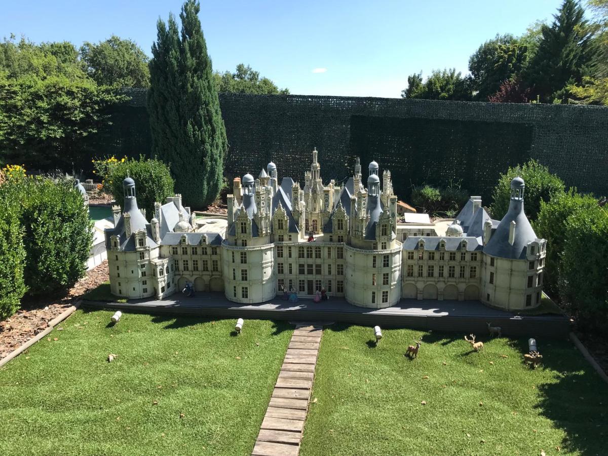 Bed and Breakfast Relais De La Poste Ch Rose Monclar-de-Quercy Экстерьер фото